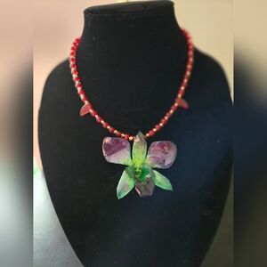 Elegant Red and Green Beaded Necklace